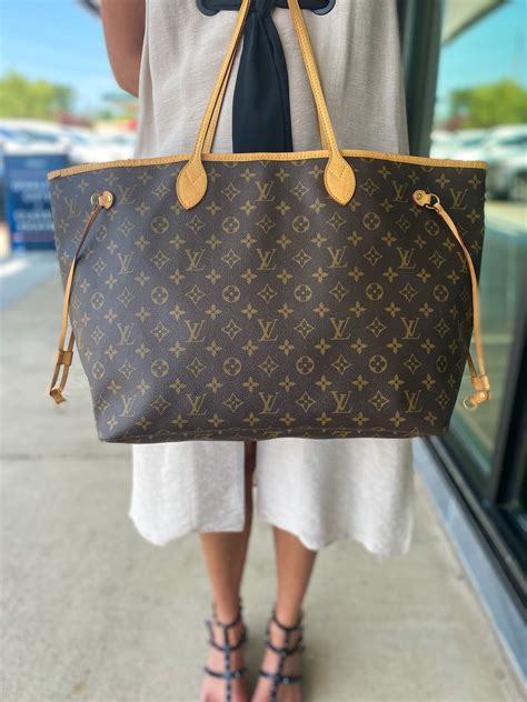 louis vuitton neverfull monogram|used authentic louis vuitton neverfull.